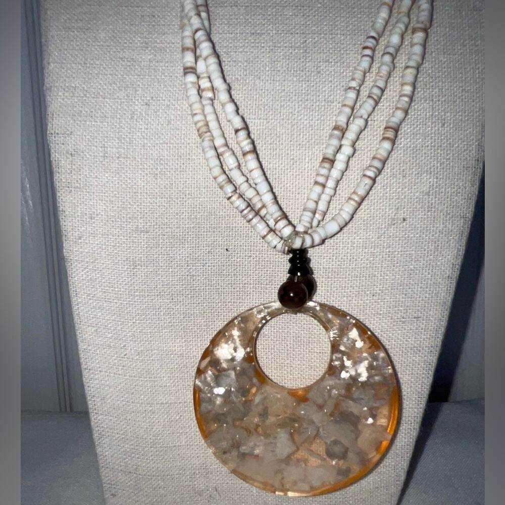 ORANGE WHITE SEASHELL CHAIN RESIN PENDANT BOHO NECKLACE 12”